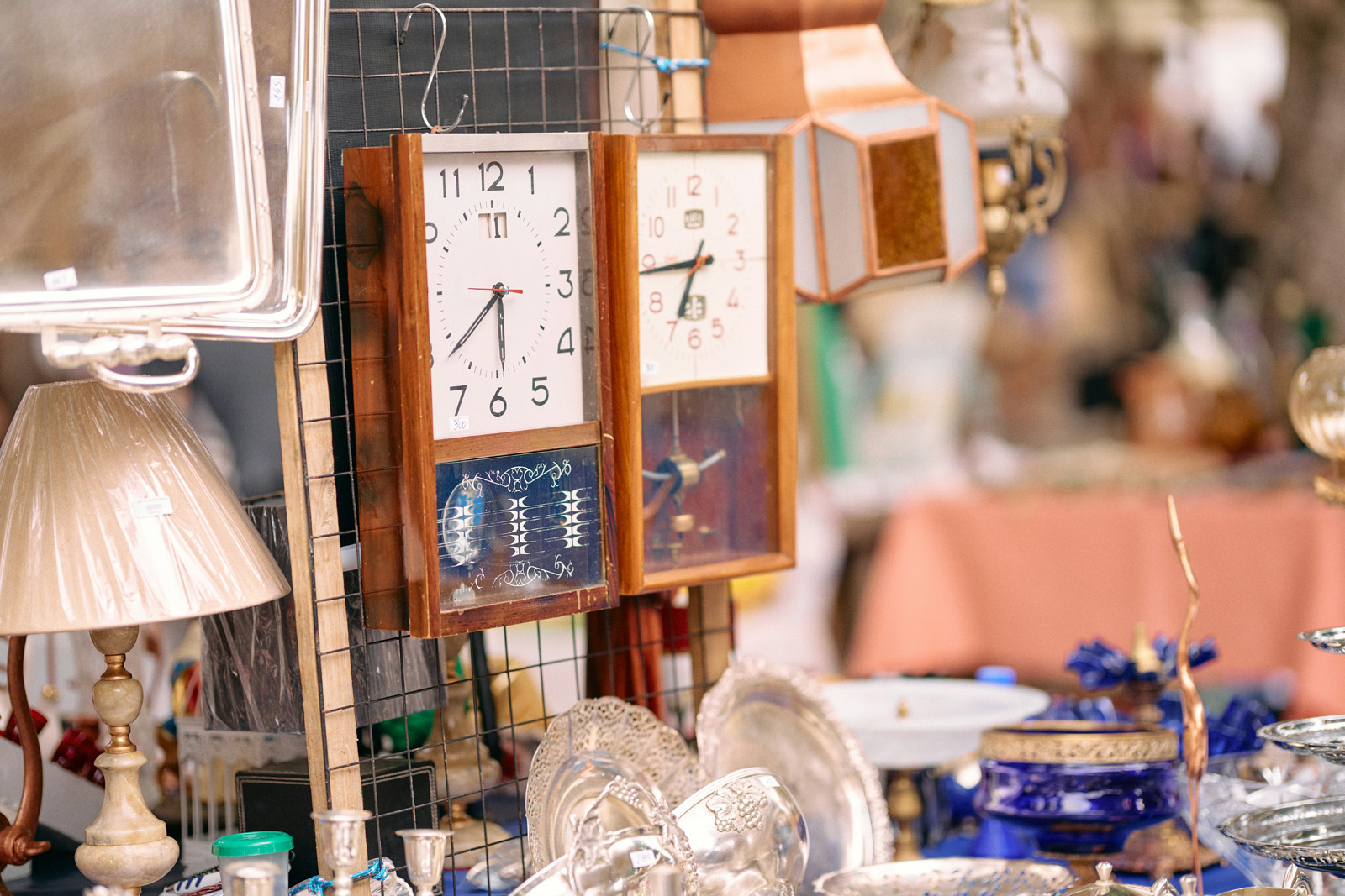 Antique mall / booth